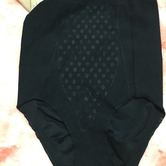 Everyday Firm control High Rise Panty - 2 Pack size Medium - Picture 8 of 13